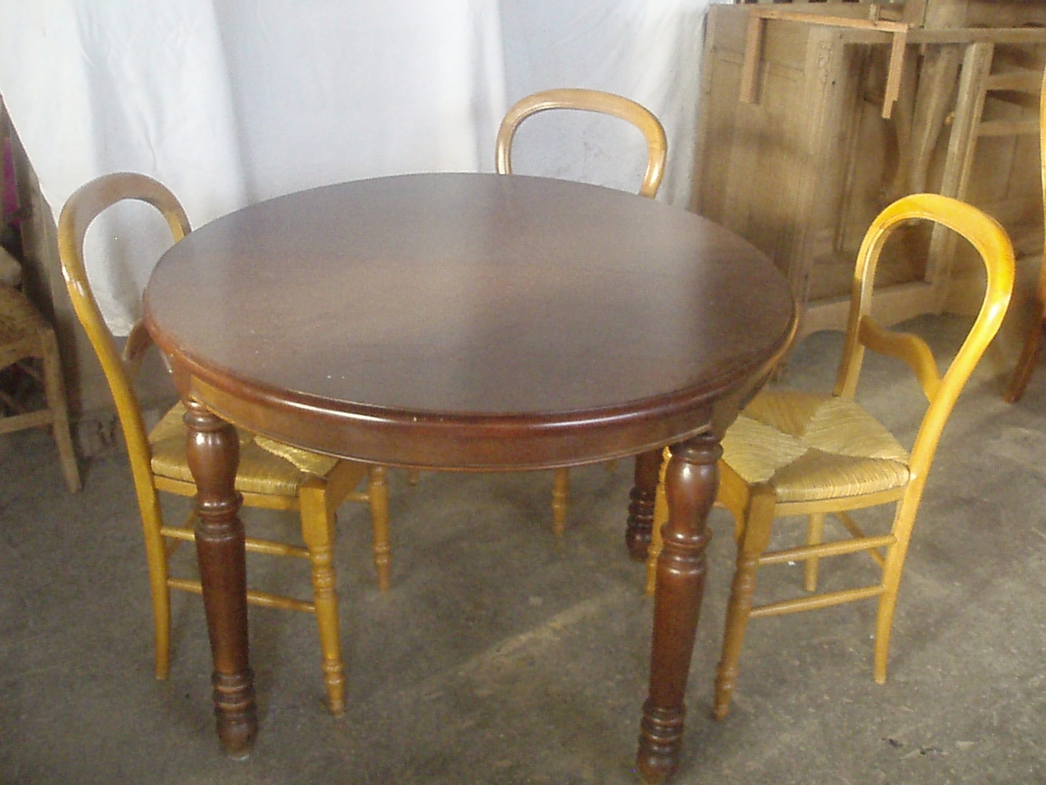 table et chaise hêtre teinté table et chaise hêtre teinté